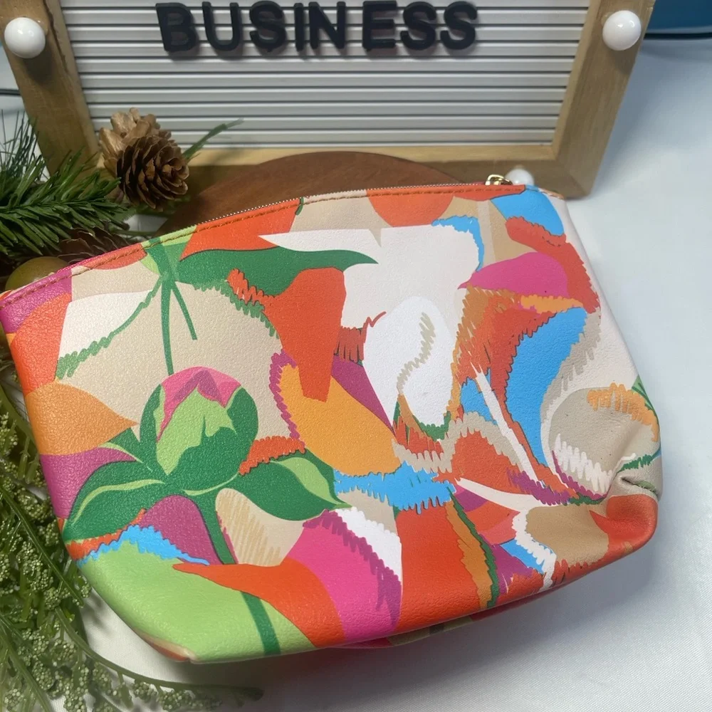Ipsy May 2023 Blooming with Potential Abstract Floral Print Cosmetic Makeup Bag.